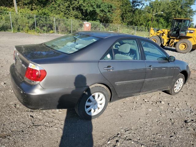 4T1BE32K85U971155 - 2005 TOYOTA CAMRY LE CHARCOAL photo 3