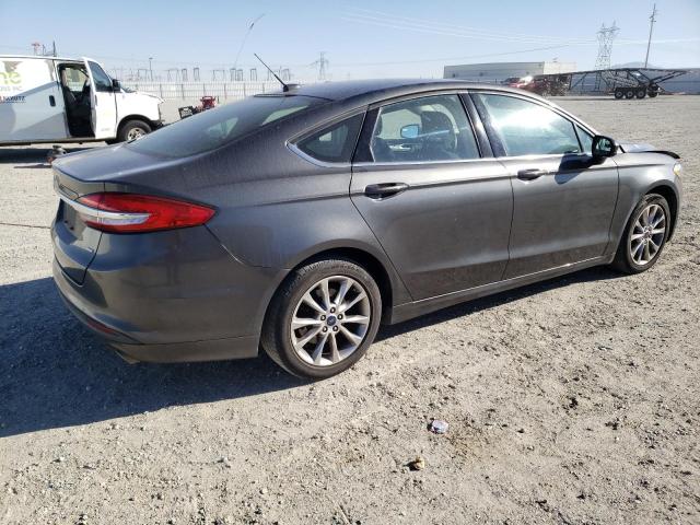 3FA6P0H72HR151706 - 2017 FORD FUSION SE GRAY photo 3