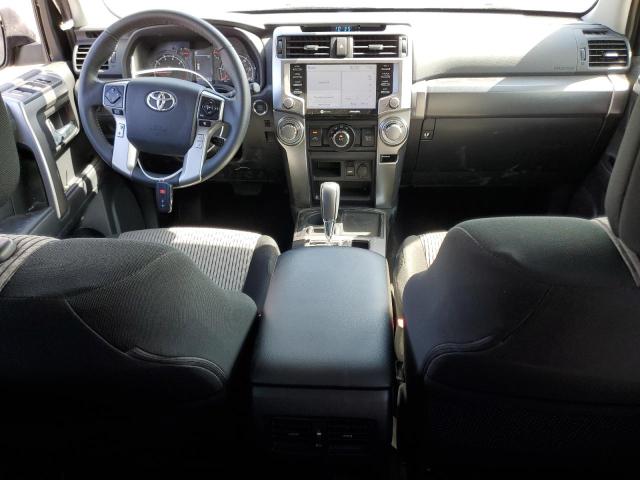 JTEEU5JR8R5312891 - 2024 TOYOTA 4RUNNER SR5 ნაცრისფერი ფოტო 8