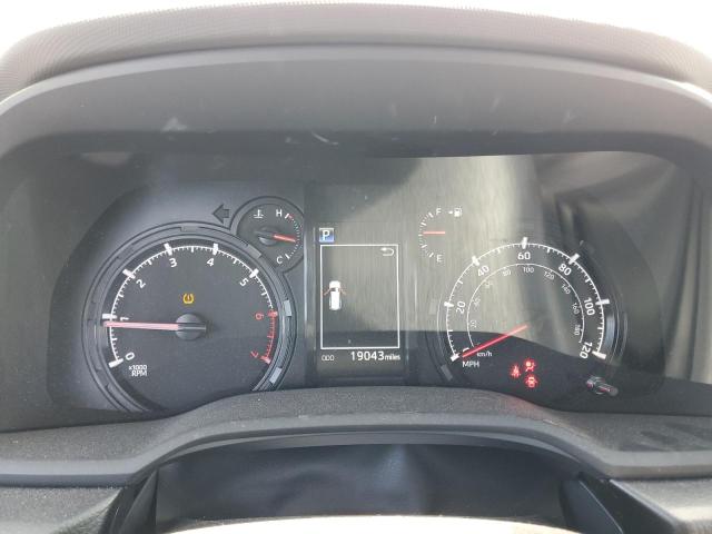 JTEEU5JR8R5312891 - 2024 TOYOTA 4RUNNER SR5 ნაცრისფერი ფოტო 9