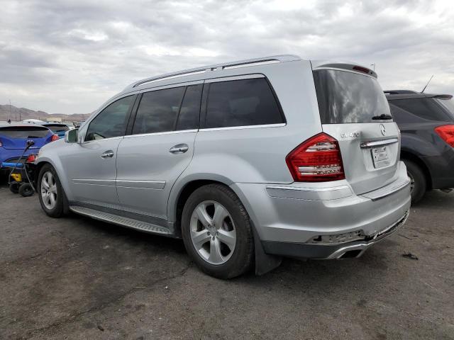 4JGBF7BE5BA635264 - 2011 MERCEDES-BENZ GL 450 4MATIC SILVER photo 2