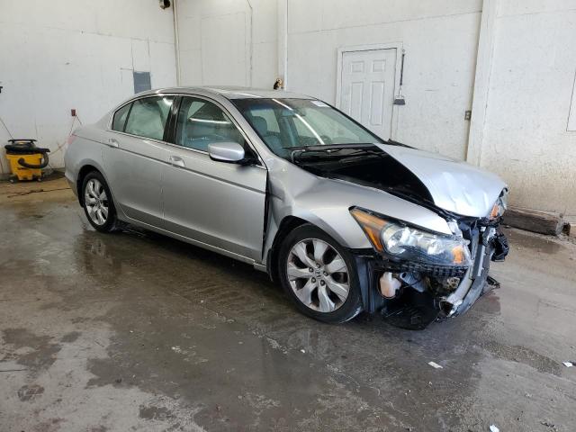 1HGCP2F81AA032289 - 2010 HONDA ACCORD EXL SILVER photo 4