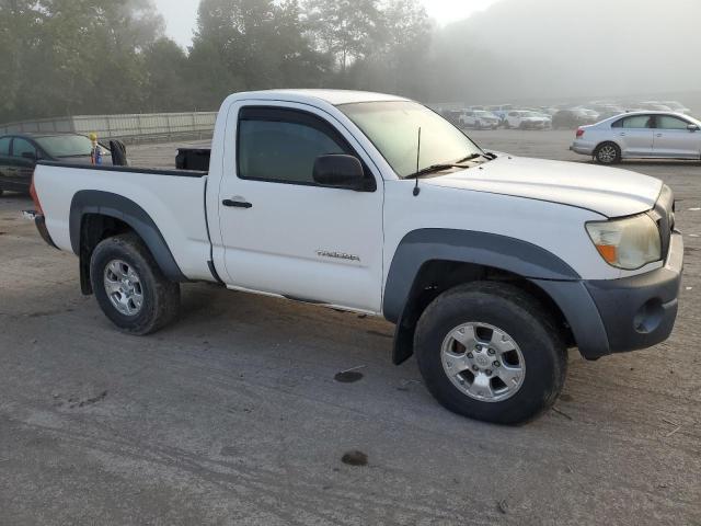 5TEPX42N06Z174489 - 2006 TOYOTA TACOMA WHITE photo 4