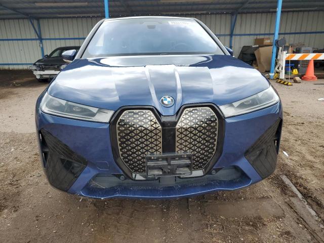 WB523CF06PCM31133 - 2023 BMW IX XDRIVE50 أزرق صورة 5