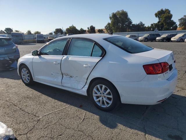 3VWD17AJ0EM356545 - 2014 VOLKSWAGEN JETTA SE WHITE photo 2