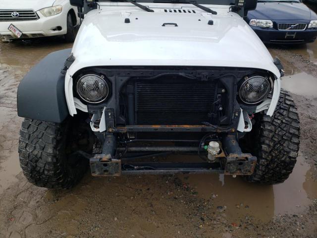 1C4BJWDG1JL891030 - 2018 JEEP WRANGLER U SPORT თეთრი ფოტო 11