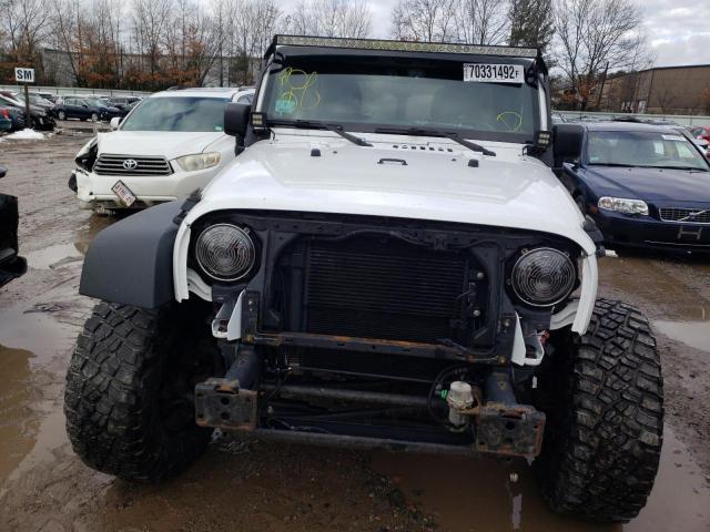 1C4BJWDG1JL891030 - 2018 JEEP WRANGLER U SPORT თეთრი ფოტო 5