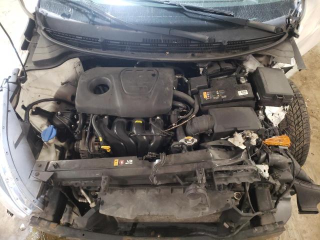 3KPA24AB4KE222461 - 2019 KIA RIO S WHITE photo 11