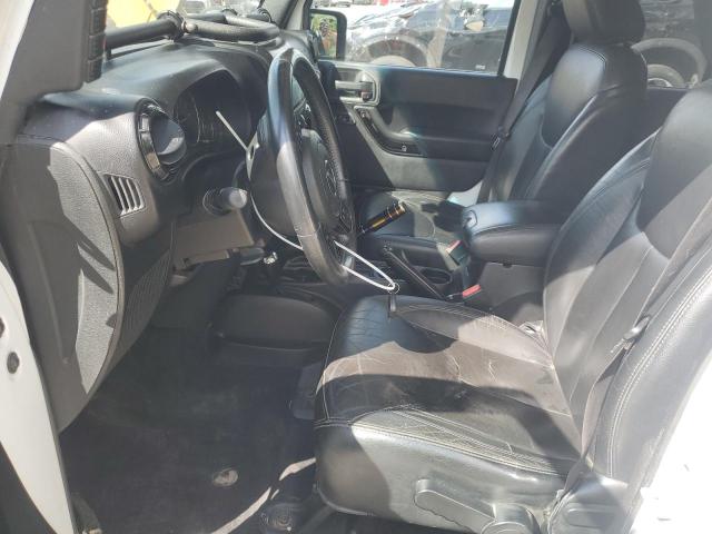 1C4HJWEG8EL257437 - 2014 JEEP WRANGLER UNLIMITED SAHARA 白色 照片 7