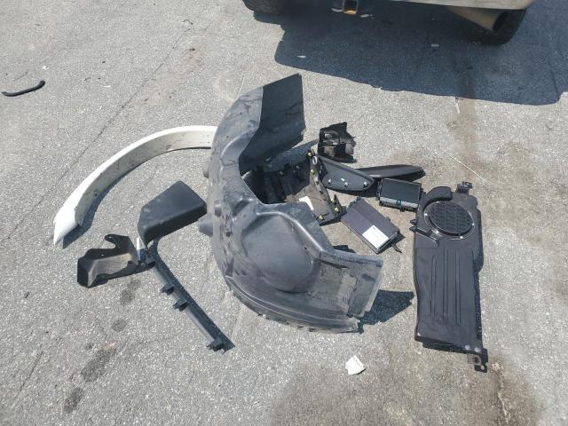 3C6UR5FLXHG781095 - 2017 RAM 2500 LARAMIE თეთრი ფოტო 12