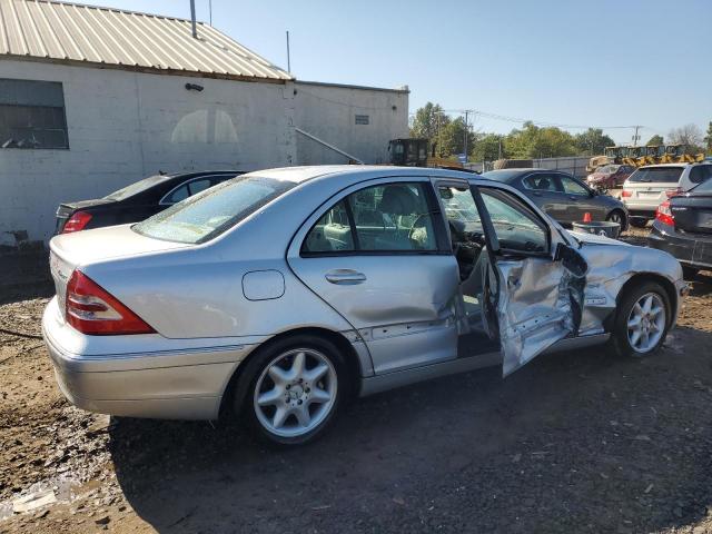 WDBRF81J84F505233 - 2004 MERCEDES-BENZ C 240 4MATIC SILVER photo 3