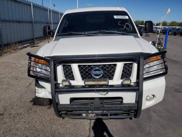 1N6BA0EC4CN316546 - 2012 NISSAN TITAN S WHITE photo 5