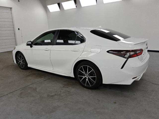4T1T11AK7RU892880 - 2024 TOYOTA CAMRY SE NIGHT SHADE WHITE photo 2