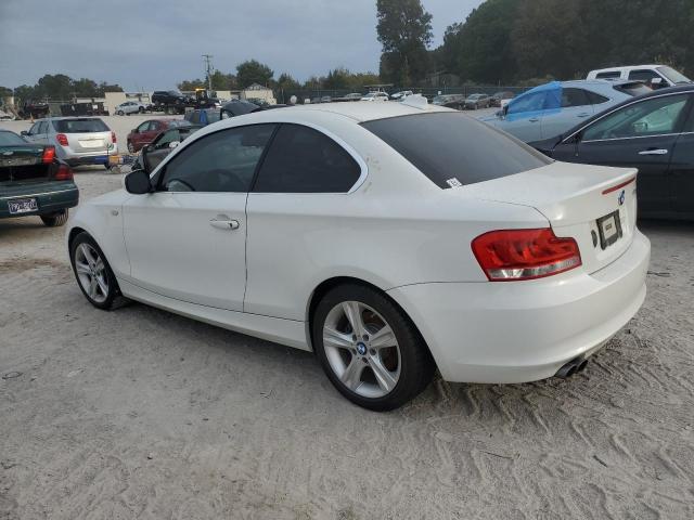 WBAUP9C50CVL91101 - 2012 BMW 128 I WHITE photo 2