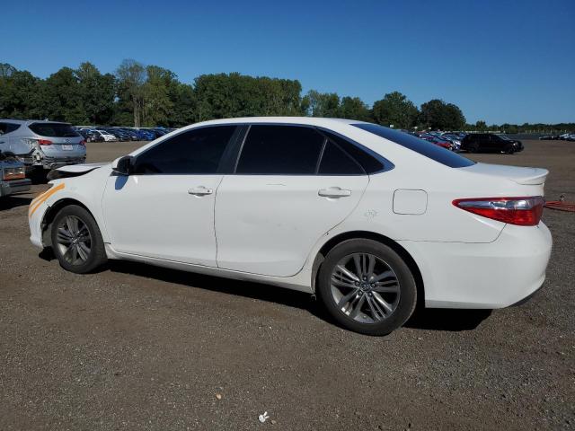 4T1BF1FK0HU406270 - 2017 TOYOTA CAMRY LE 白色 照片 2