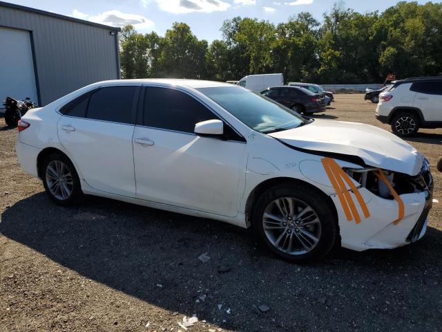 4T1BF1FK0HU406270 - 2017 TOYOTA CAMRY LE 白色 照片 4