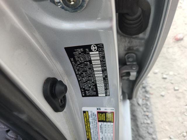 5YFBURHE0GP413134 - 2016 TOYOTA COROLLA L 银色 照片 12