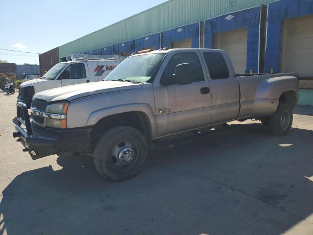 2004 CHEVROLET SILVERADO K3500, 