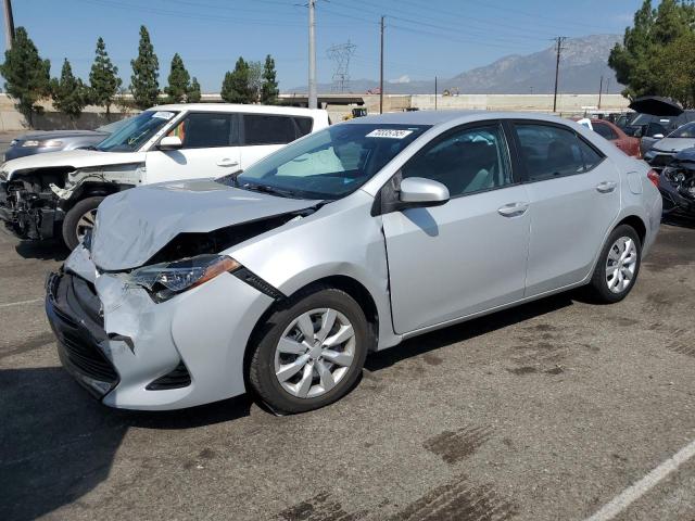 2T1BURHE2JC981795 - 2018 TOYOTA COROLLA L SILVER photo 1