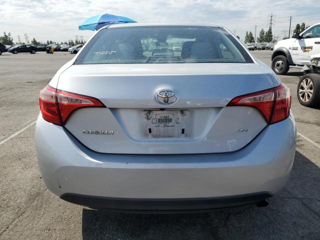 2T1BURHE2JC981795 - 2018 TOYOTA COROLLA L SILVER photo 6