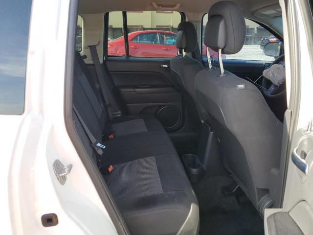 1C4NJCBA7GD763081 - 2016 JEEP COMPASS SPORT WHITE photo 10