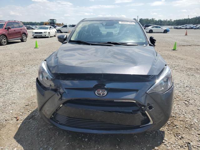 3MYDLBZV4GY131162 - 2016 TOYOTA SCION IA GRAY photo 5