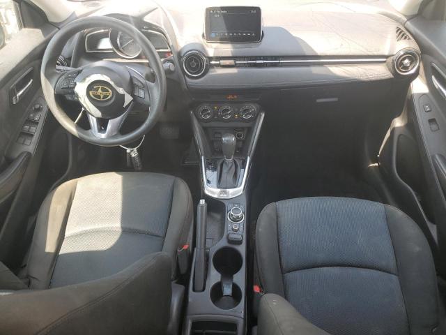 3MYDLBZV4GY131162 - 2016 TOYOTA SCION IA GRAY photo 8