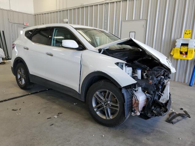 5NMZTDLBXJH090746 - 2018 HYUNDAI SANTA FE S WHITE photo 4