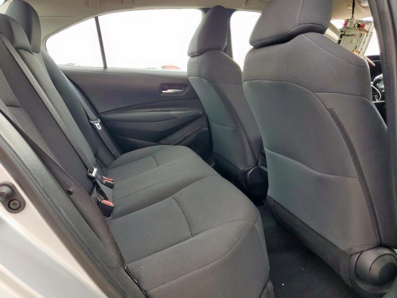 5YFEPRAE4LP112911 - 2020 TOYOTA COROLLA LE ვერცხლისფერი ფოტო 10