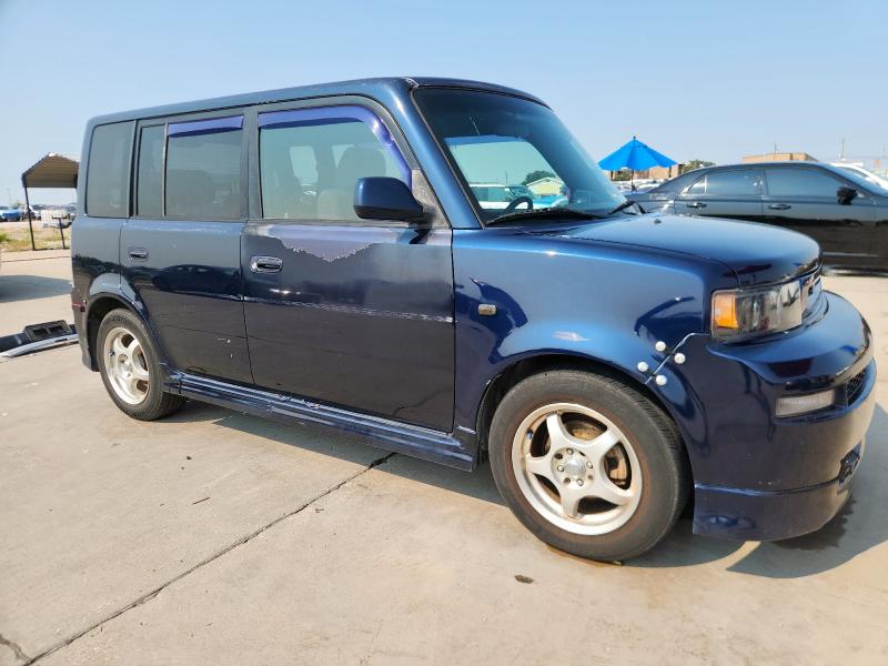 JTLKT334050206186 - 2005 TOYOTA SCION XB BLUE photo 4