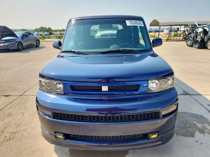 JTLKT334050206186 - 2005 TOYOTA SCION XB BLUE photo 5