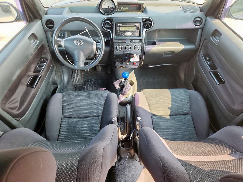 JTLKT334050206186 - 2005 TOYOTA SCION XB BLUE photo 8