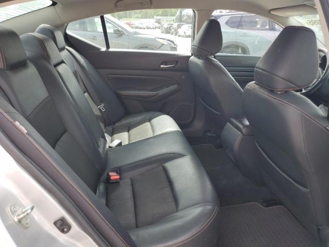 1N4BL4CV8KC195268 - 2019 NISSAN ALTIMA SR 银色 照片 10