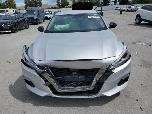1N4BL4CV8KC195268 - 2019 NISSAN ALTIMA SR 银色 照片 5