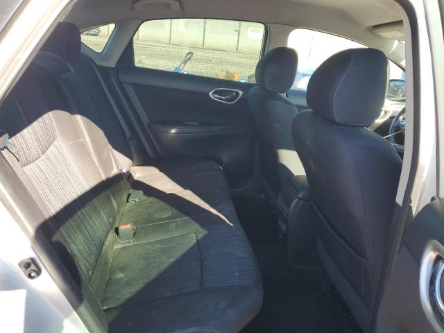 3N1AB7AP7JY250283 - 2018 NISSAN SENTRA S SILVER photo 10