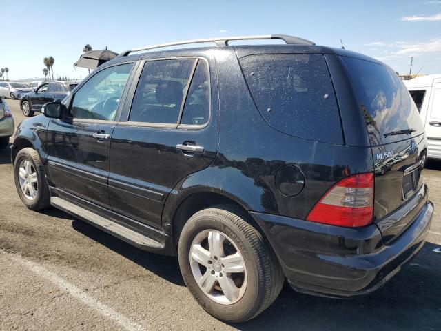 4JGAB75E95A564285 - 2005 MERCEDES-BENZ ML 500 BLACK photo 2