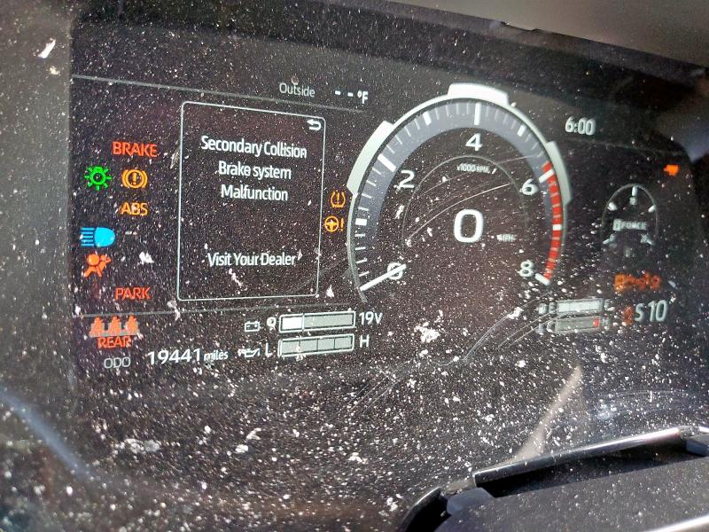 5TFMA5DB8SX251026 - 2025 TOYOTA TUNDRA CREWMAX PLATINUM Blau Foto 9