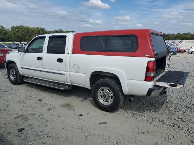 1GTGC13U73F198362 - 2003 GMC SIERRA C1500 HEAVY DUTY WHITE photo 2