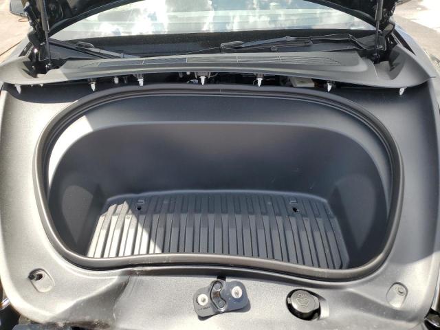 5YJ3E1EA4SF056081 - 2025 TESLA MODEL 3 BLACK photo 12