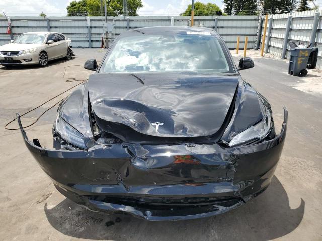 5YJ3E1EA4SF056081 - 2025 TESLA MODEL 3 BLACK photo 5