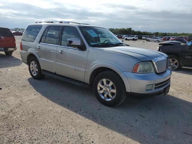 5LMFU27545LJ19440 - 2005 LINCOLN NAVIGATOR ვერცხლისფერი ფოტო 4