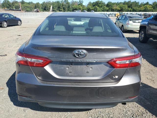 4T1B11HK6JU605535 - 2018 TOYOTA CAMRY L GRAY photo 6
