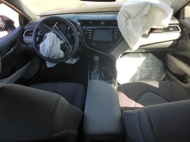 4T1B11HK6JU605535 - 2018 TOYOTA CAMRY L GRAY photo 8