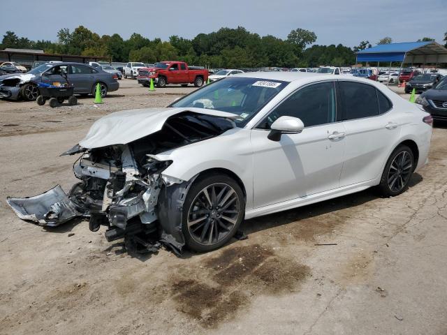 2020 TOYOTA CAMRY XSE, 