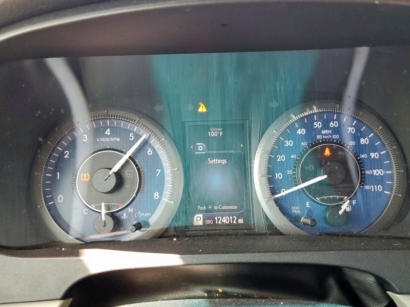 5TDYK3DC4GS715583 - 2016 TOYOTA SIENNA XLE WHITE photo 9