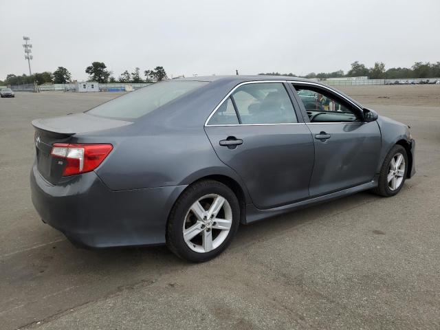 4T1BF1FK0CU066806 - 2012 TOYOTA CAMRY BASE GRAY photo 3