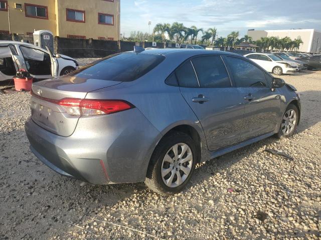 JTDEPMAE8MJ126965 - 2021 TOYOTA COROLLA LE GRAY photo 3