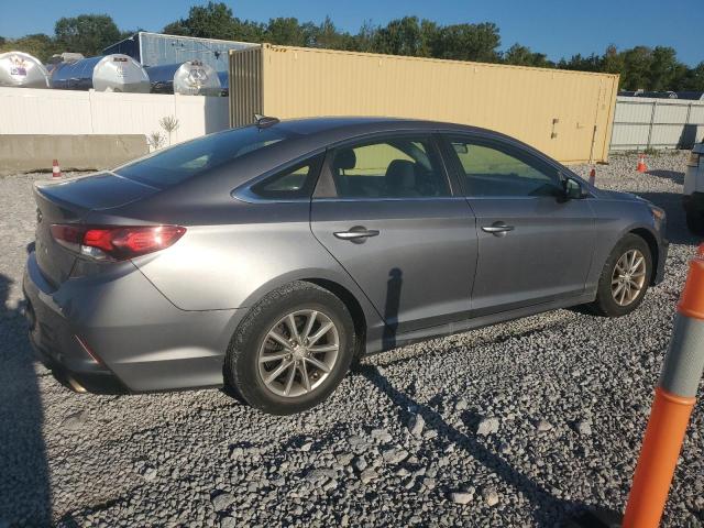 5NPE24AF9JH695450 - 2018 HYUNDAI SONATA SE GRAY photo 3