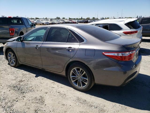 4T1BF1FK5GU610366 - 2016 TOYOTA CAMRY LE GRAY photo 2