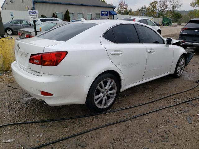 JTHBE262475016521 - 2007 LEXUS IS 350 WHITE photo 3